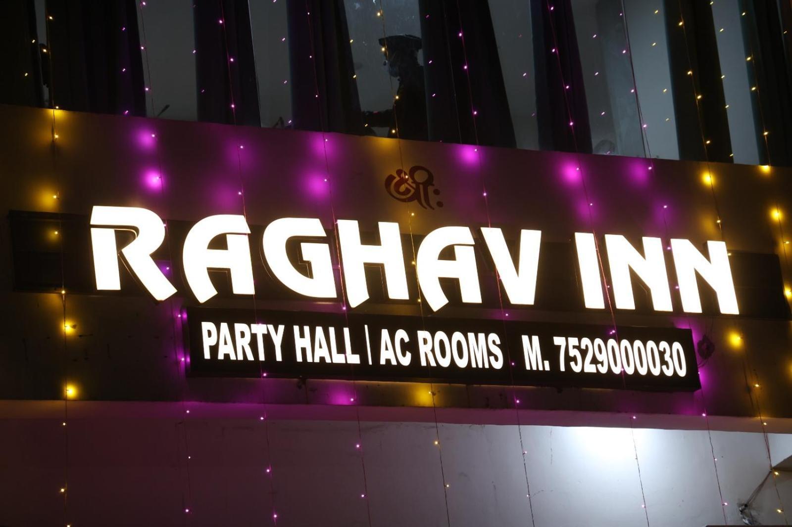 Raghav Inn Karnāl Eksteriør billede